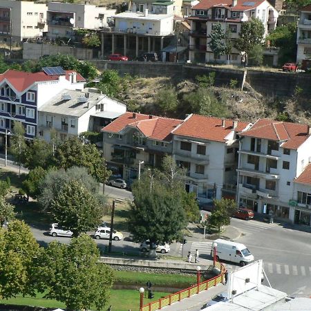 Hotel Leder Kočani Exteriér fotografie