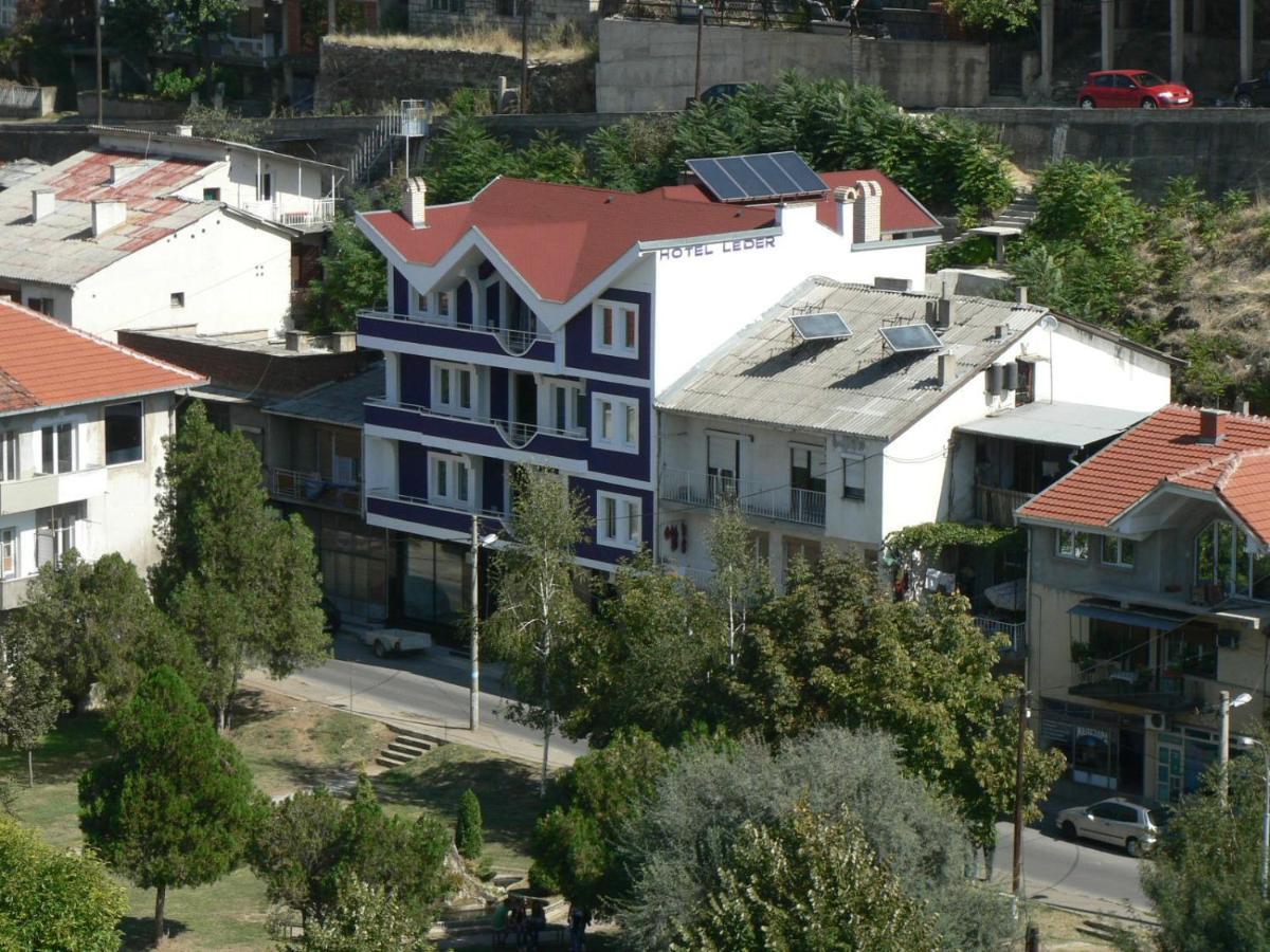 Hotel Leder Kočani Exteriér fotografie