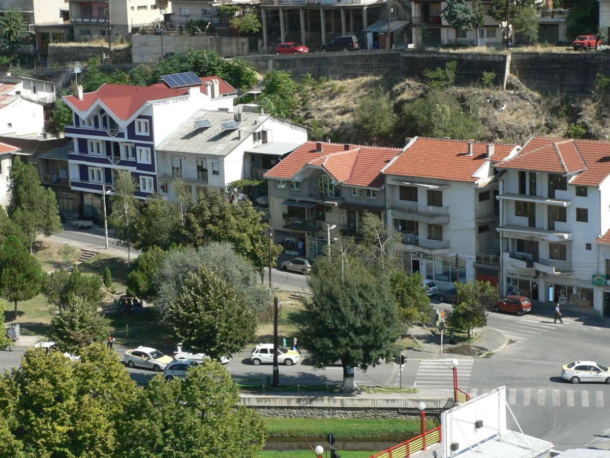 Hotel Leder Kočani Exteriér fotografie